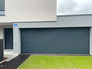 Türen und Tore aus Metall