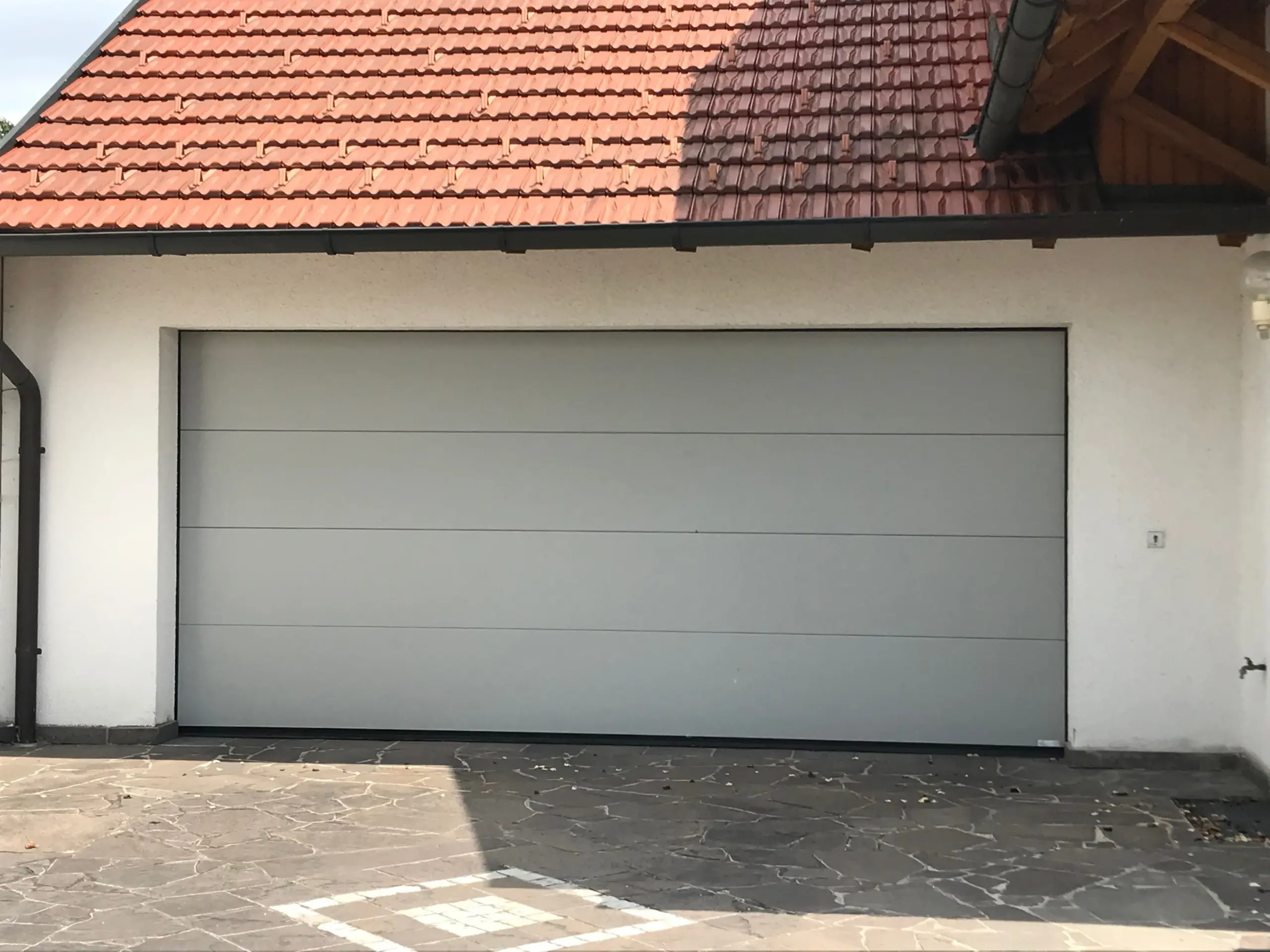 Türen und Tore aus Metall